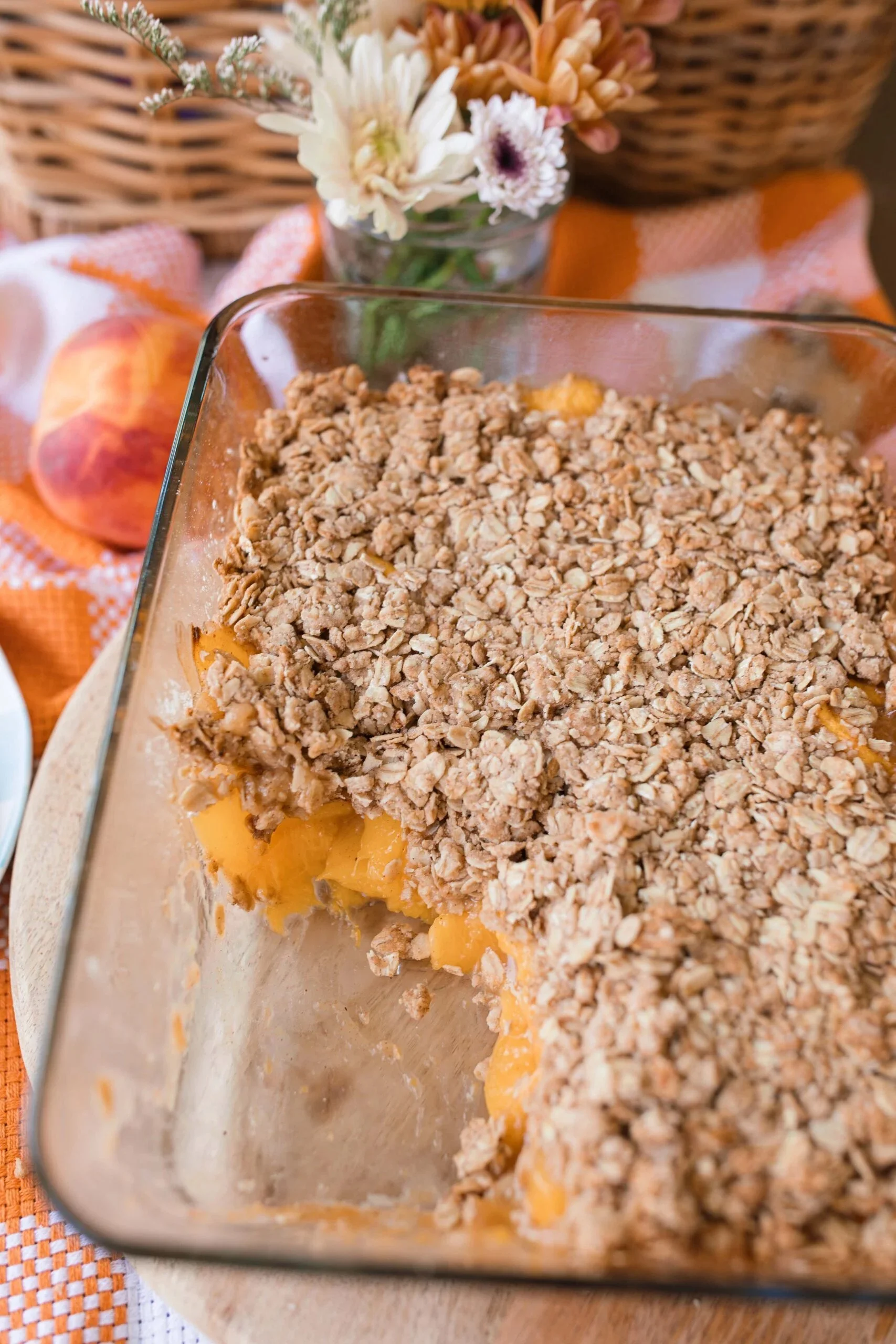 Healthier peach crumble dessert gluten-free dairy-free no refined sugar