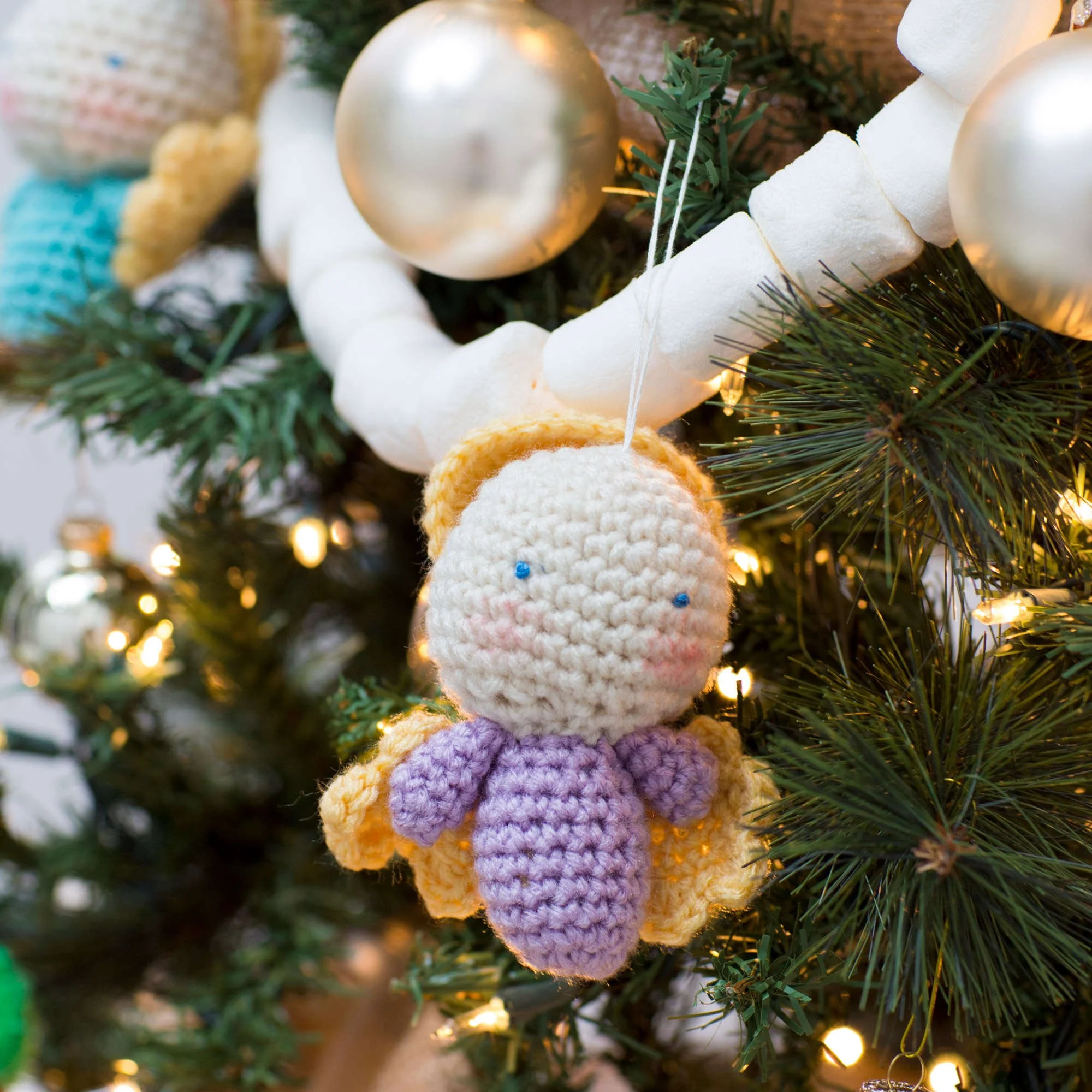 Delicate Crochet Amigurumi Angel Ornaments Pattern
